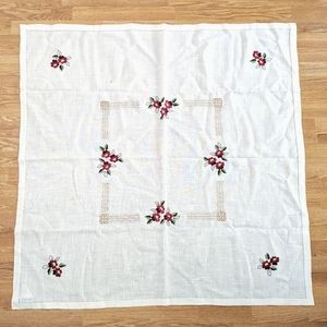 RARE April Cornell Embroidered Tablecloth